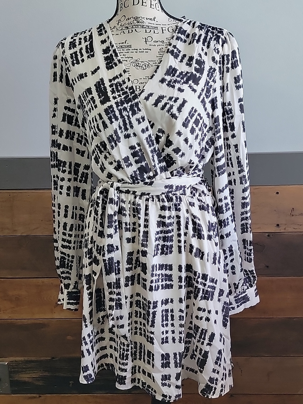 Express Black & White Long-Sleeve Belted Tie Dress
